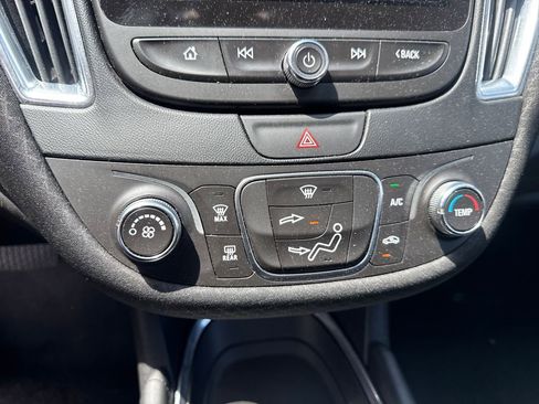 Used 2016 Chevrolet Malibu LT FWD image 27