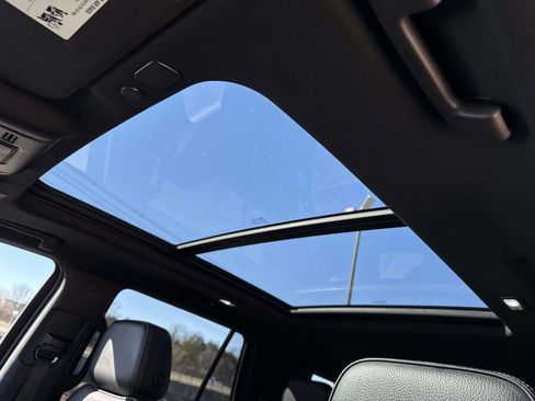 Used 2022 GMC Yukon Denali image 18