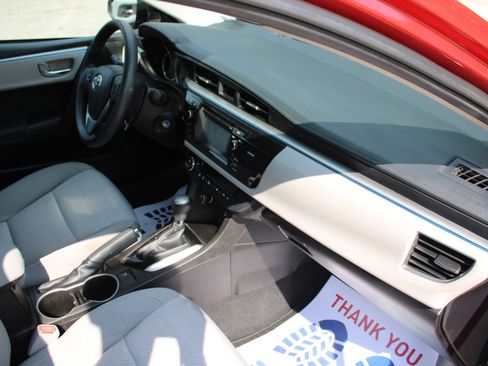 Used 2015 Toyota Corolla LE FWD image 21