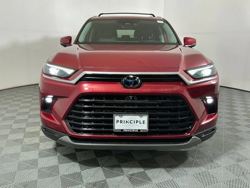 Used 2024 Toyota Grand Highlander AWD Hybrid image 3