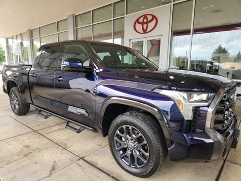 Used 2023 Toyota Tundra Platinum AWD/4WD image 4