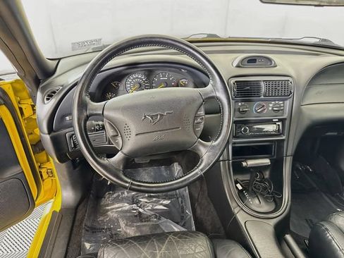 Used 1995 Ford Mustang Coupe RWD image 20