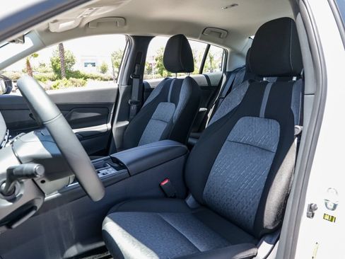 New 2026 Nissan Sentra SV w/ SV Convenience Package FWD image 16
