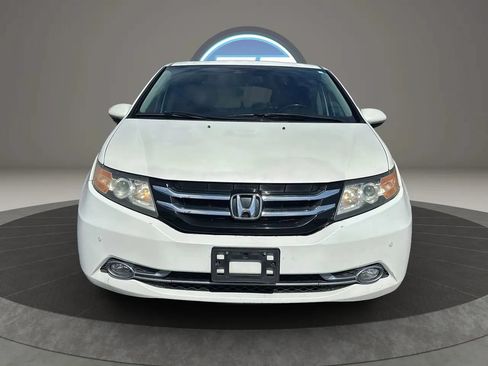 Used 2014 Honda Odyssey Touring image 4