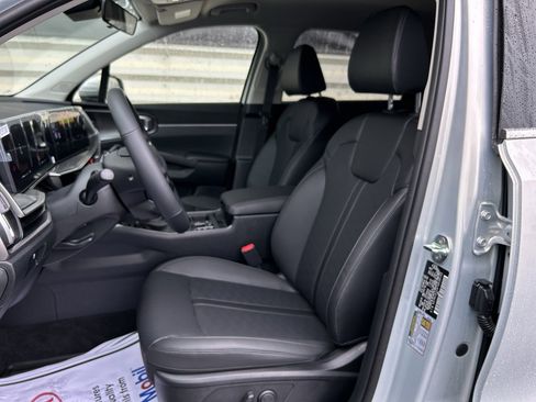 New 2026 Kia Sorento S image 11