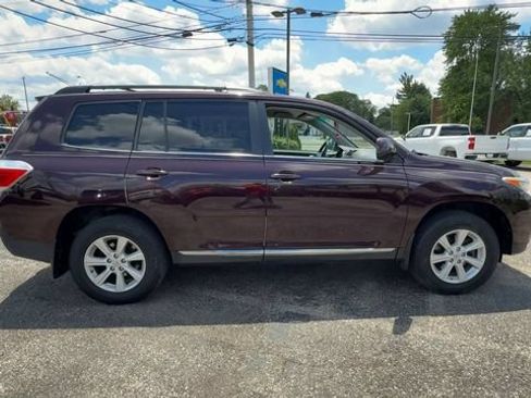 Used 2012 Toyota Highlander 4WD w/ Tech Pkg image 9