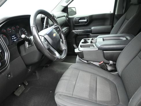 Used 2020 Chevrolet Silverado 1500 Custom Trail Boss w/ Custom Convenience Package AWD/4WD image 12