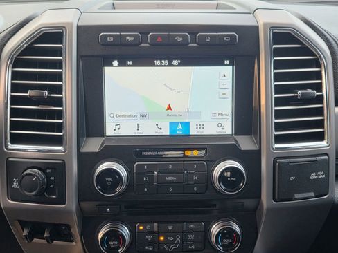 Used 2018 Ford F250 Platinum w/ Platinum Ultimate Package image 14