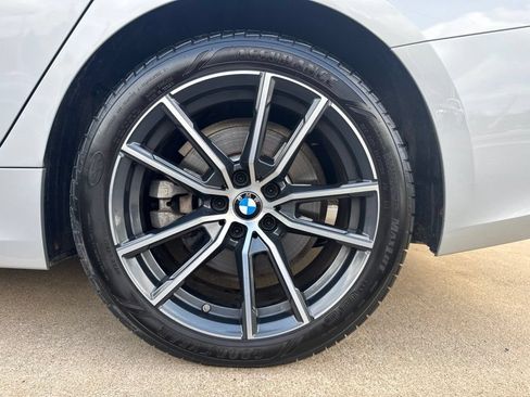 Used 2019 BMW 330i xDrive Sedan w/ Driving Assistance Package AWD/4WD image 26