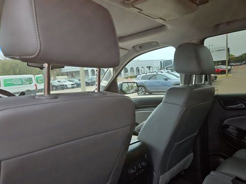 Used 2019 Chevrolet Tahoe LT image 12