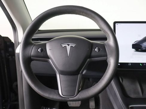 Used 2023 Tesla Model Y Long Range AWD/4WD image 37