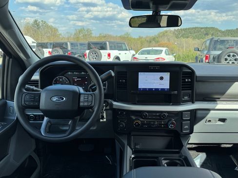 New 2026 Ford F250 XLT w/ FX4 Off-Road Package image 16