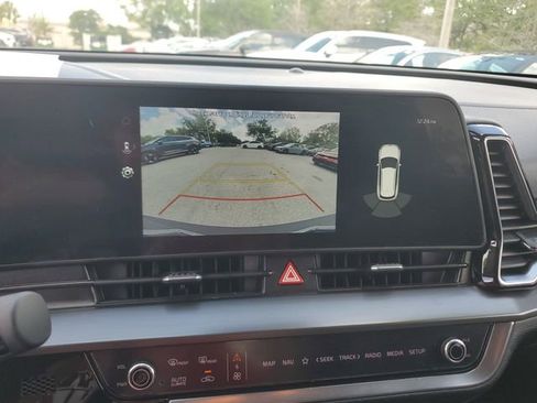 Certified 2024 Kia Sportage EX image 24