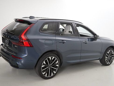 Certified 2026 Volvo XC60 B5 Ultra AWD/4WD image 9