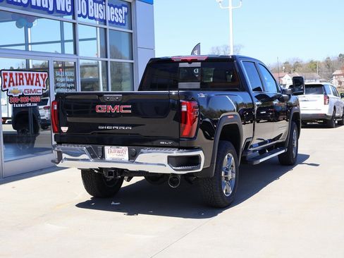 New 2025 GMC Sierra 2500 SLT w/ SLT Premium Package image 3