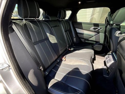 Used 2020 Land Rover Range Rover Velar R-Dynamic S image 27