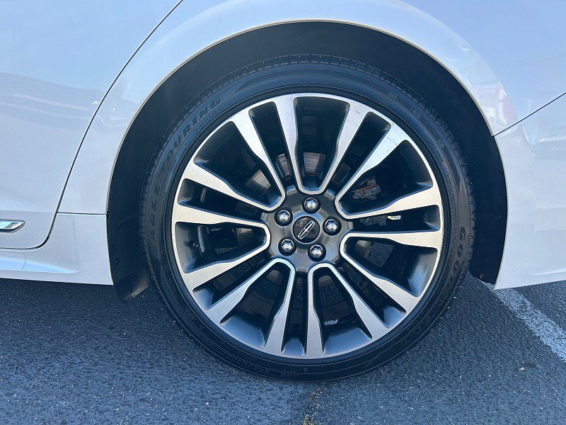 Used 2018 Lincoln Continental Reserve AWD/4WD image 10
