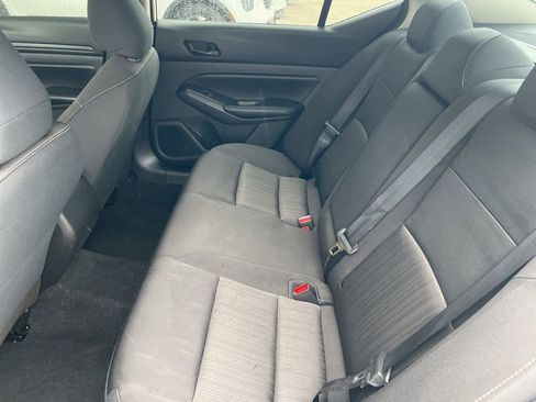 Certified 2024 Nissan Altima 2.5 S FWD image 8
