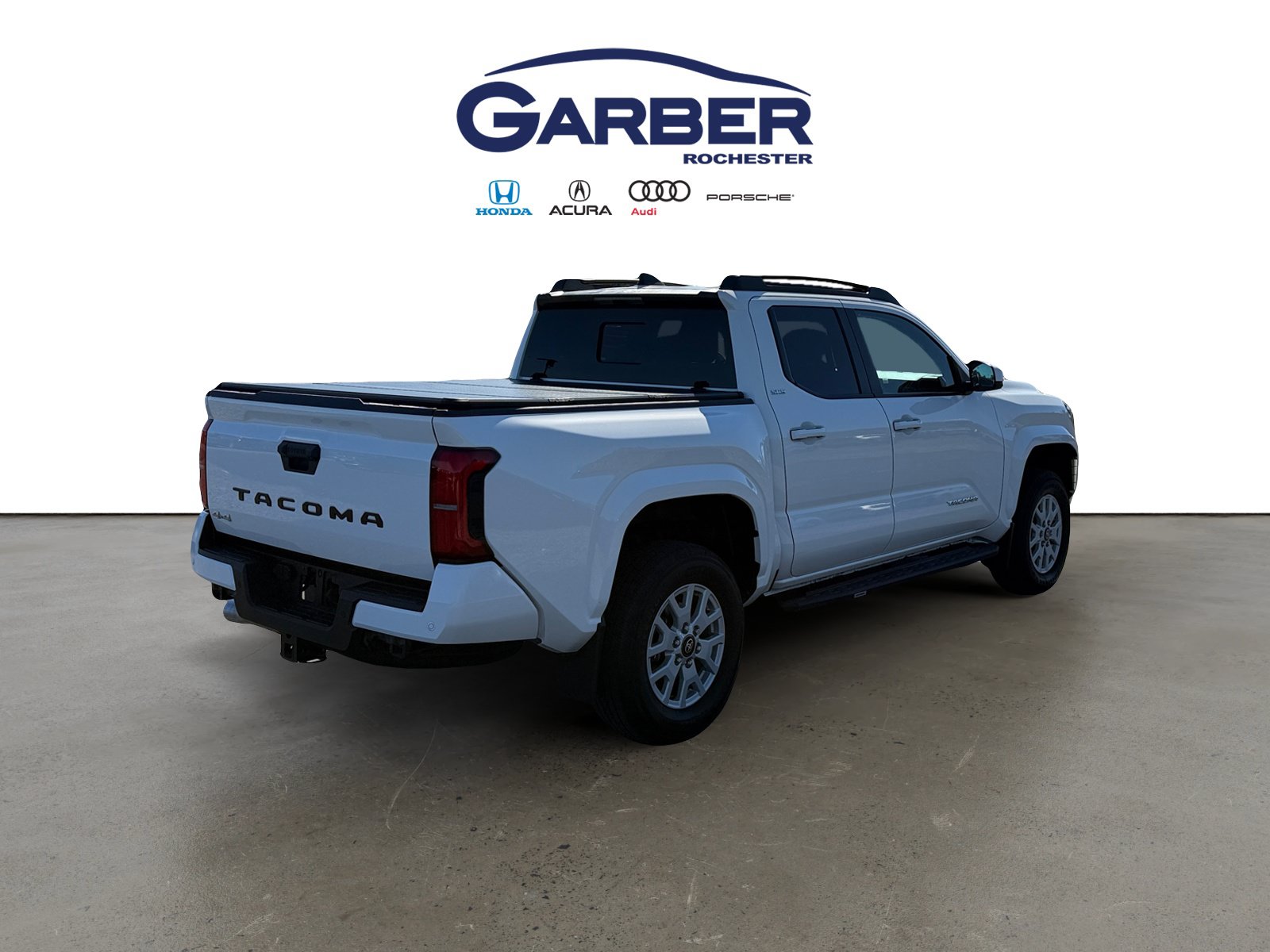 Used 2024 Toyota Tacoma SR5 AWD/4WD image 10