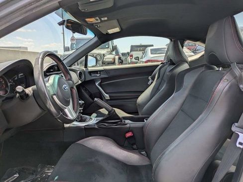 Used 2016 Subaru BRZ Limited w/ Popular Package #6A RWD image 21
