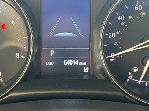 Used 2021 Toyota C-HR LE image 27