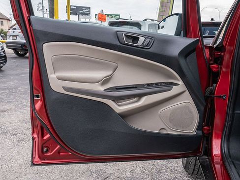 Used 2020 Ford EcoSport SE image 10