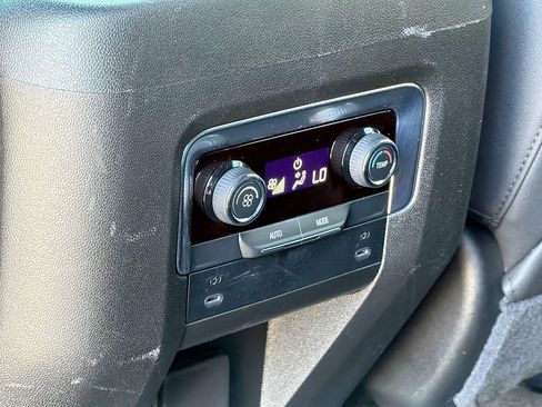 Used 2026 Chevrolet Suburban RST RWD image 25
