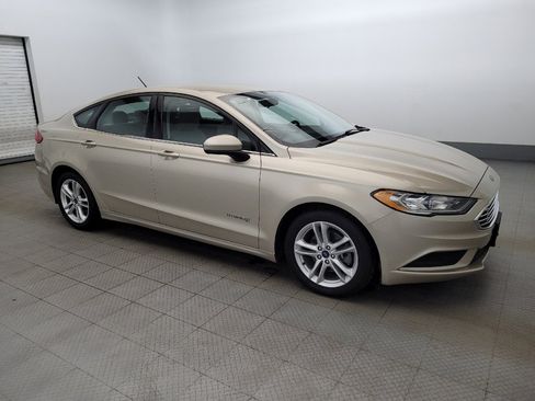 Used 2018 Ford Fusion S image 11