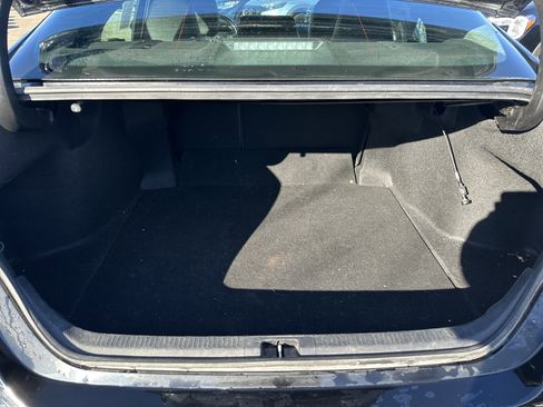 Used 2022 Toyota Camry SE image 11