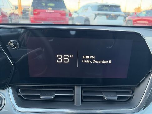 New 2026 Chevrolet Trax LT w/ Sunroof Package image 22