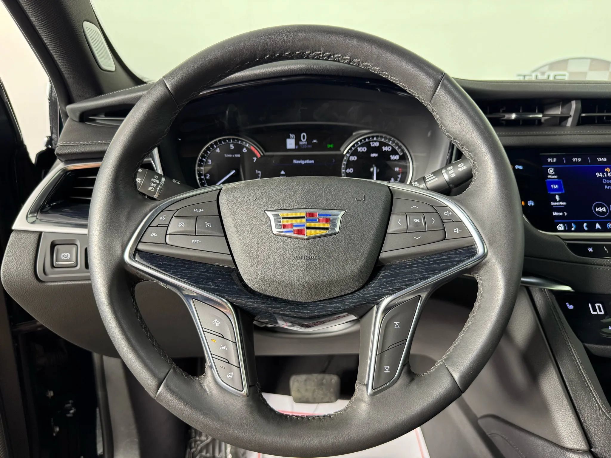 Used 2024 Cadillac XT5 Premium Luxury w/ LPO, Floor Liner Package AWD/4WD image 13