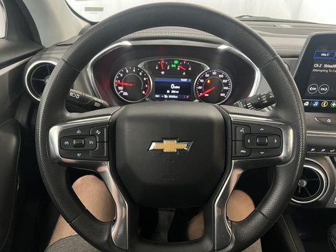 Used 2025 Chevrolet Blazer LT AWD/4WD image 13