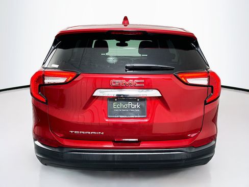Used 2023 GMC Terrain SLE FWD image 7