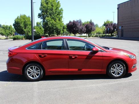Used 2015 Hyundai Sonata SE FWD image 5