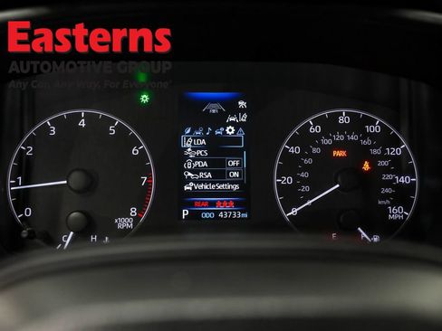 Used 2024 Toyota Corolla LE FWD image 17