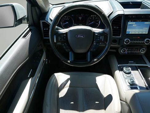Used 2018 Ford Expedition Limited w/ Driver Assistance Package AWD/4WD image 13