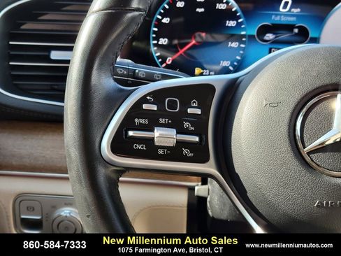 Used 2022 Mercedes-Benz GLE 350 4MATIC w/ 3rd Row Seat Package image 27