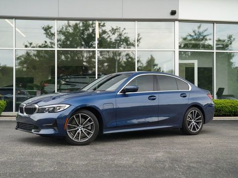 Used 2021 BMW 330e xDrive AWD/4WD image 1