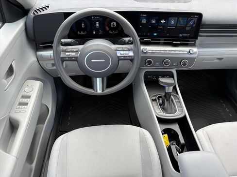 Used 2026 Hyundai Kona SE FWD image 19
