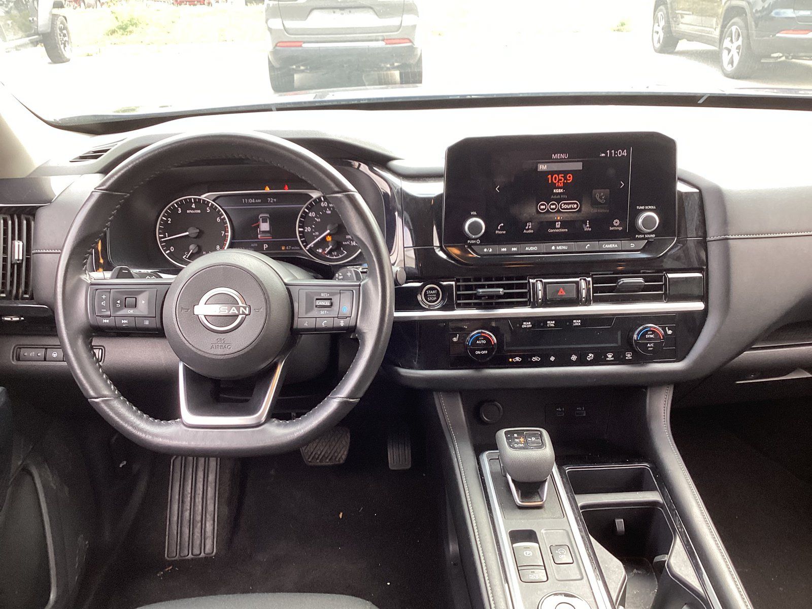 Used 2024 Nissan Pathfinder SV AWD/4WD image 14