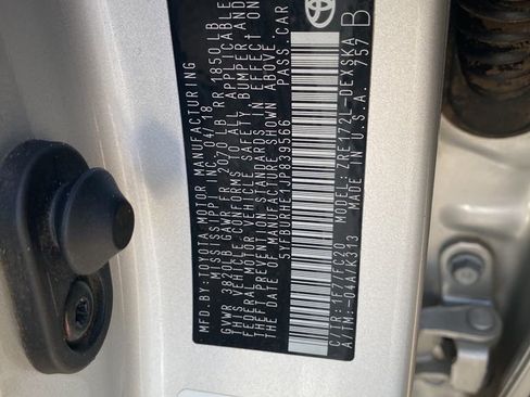 Used 2018 Toyota Corolla SE image 41