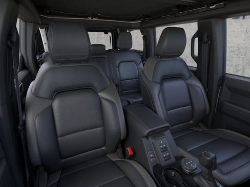 New 2026 Ford Bronco Outer Banks AWD/4WD image 13
