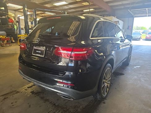 Used 2018 Mercedes-Benz GLC 300 image 3