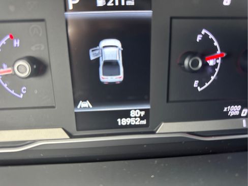 Used 2023 Hyundai Santa Cruz SEL w/ Cargo Package FWD image 28
