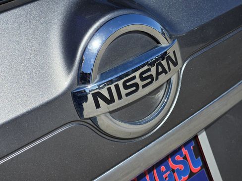 Used 2020 Nissan Rogue SV w/ Sun & Sound Touring Package image 13