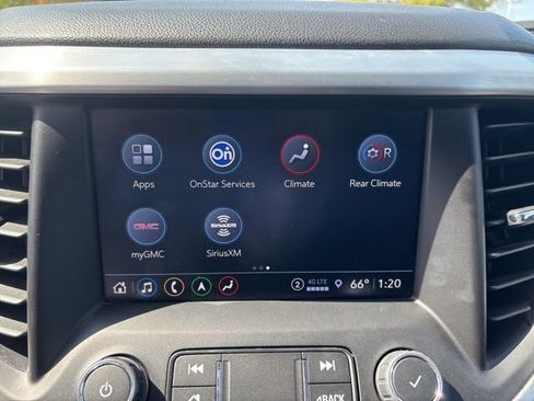 Used 2023 GMC Acadia SLT image 33