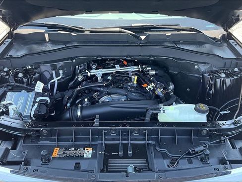 New 2026 Ford Explorer Active RWD image 12