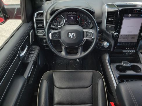 Used 2022 RAM 1500 Laramie AWD/4WD image 17