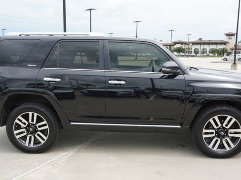 Used 2015 Toyota 4Runner Limited AWD/4WD image 5