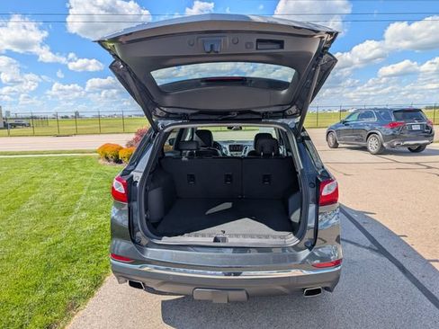 Used 2018 Chevrolet Equinox Premier FWD image 9